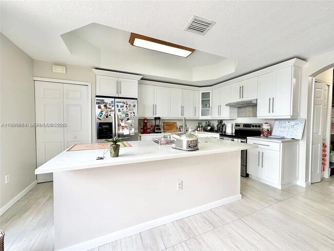 Building Photo - 10679 SW 6th St