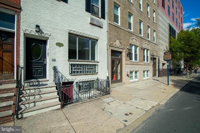 Building Photo - 1413 Lombard St