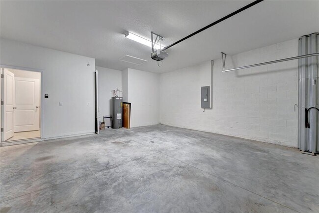 Building Photo - 5210 Grove Mill Loop