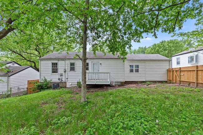 Building Photo - 1167 Ashford Dr
