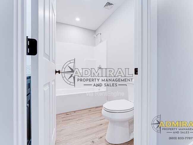 Building Photo - 3 Strafford Rd