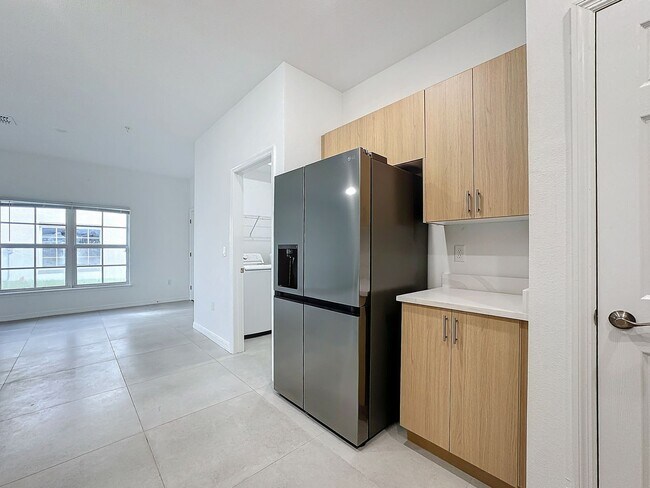 Building Photo - Townhouse For Lease in Saint Cloud