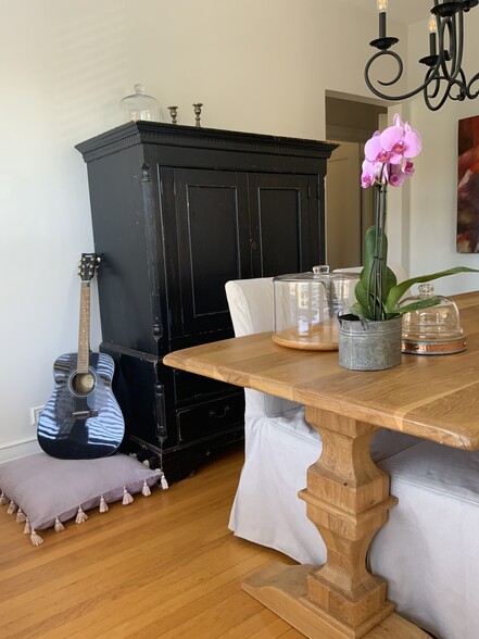 Dining room - 1011 Hull Terrace