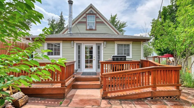 Gorgeous rear deck and patio - 812 E Cache La Poudre St