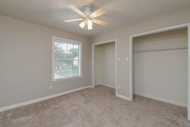Building Photo - 15419 Swan Creek Dr
