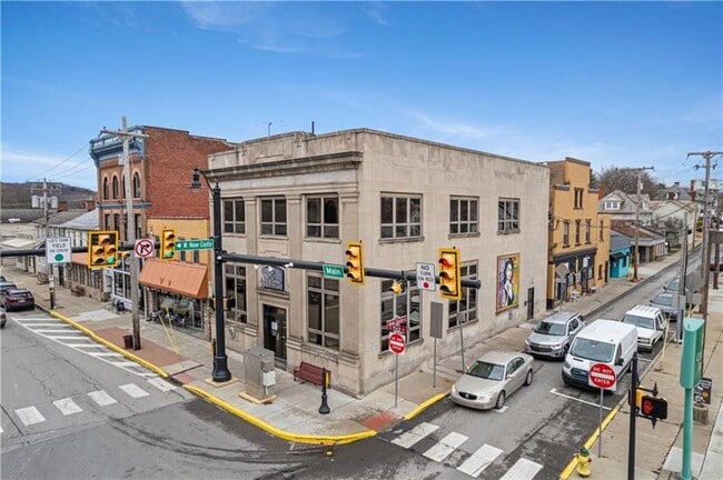 Building Photo - 135 Affinity Dr