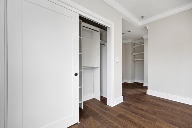 Building Photo - 28 Bright St