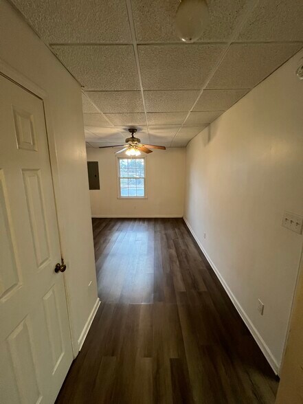 Building Photo - 301 Cypress St