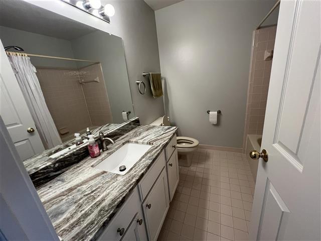 Building Photo - 2702 Maitland Dr