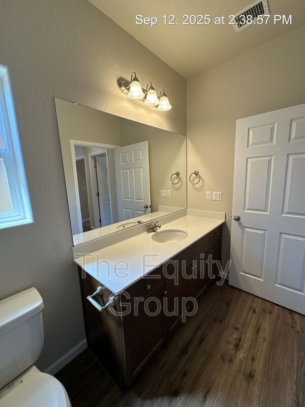 Building Photo - 3624 S County Center Dr