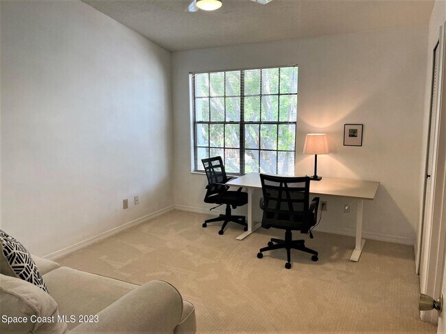 Building Photo - 7667 N Wickham Rd