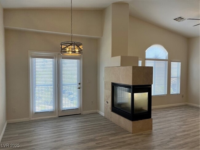 Building Photo - 1285 Large Cap Dr