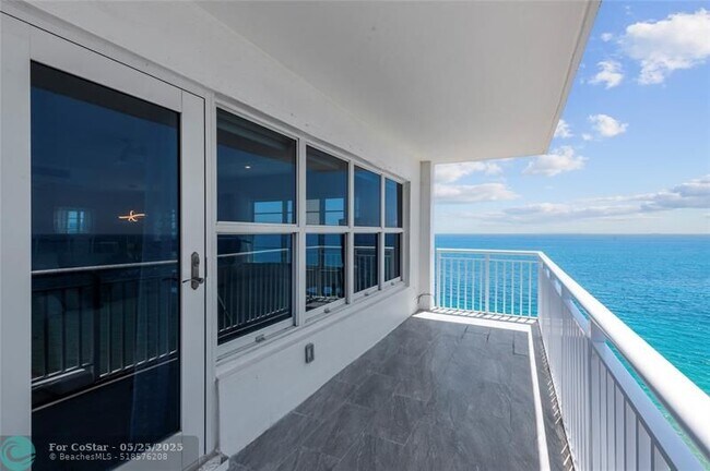 Building Photo - 3850 Galt Ocean Dr
