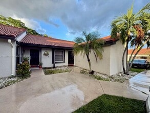 Building Photo - 15090 SW 49th Ln