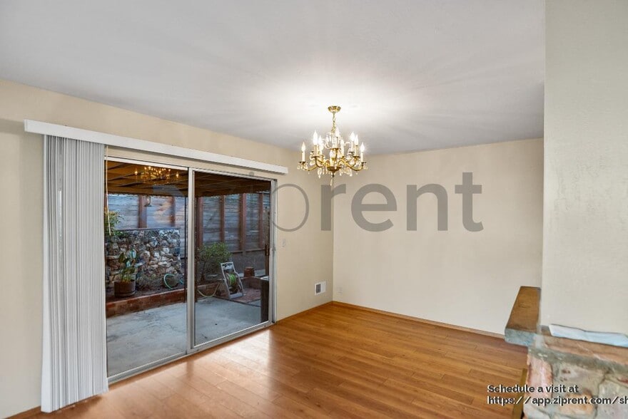 Building Photo - 452 Cirrus Ave