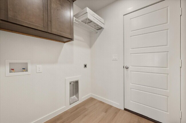 Building Photo - Beautiful New Build Home in Cypress Ranch!