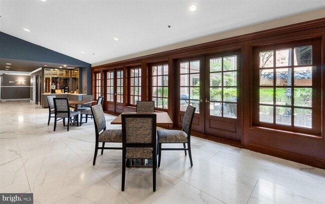 Building Photo - 1000 Fell St