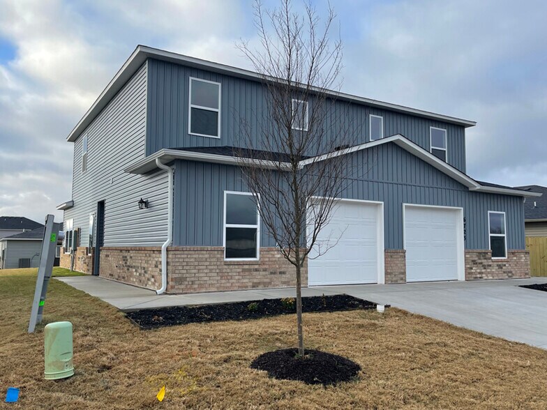 Primary Photo - 6723 SW Dignity Ave