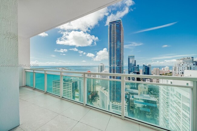 Building Photo - 950 Brickell Bay Dr