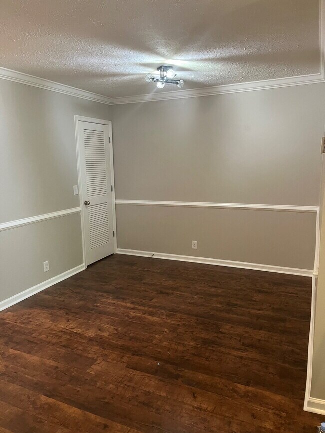 Building Photo - Charming 2 Bed, 2.5 Bath Townhouse in Nashville - Perfect Rental Opportunity!