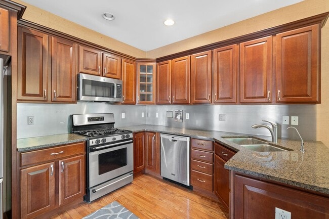 Building Photo - 1 Pinehurst Cir