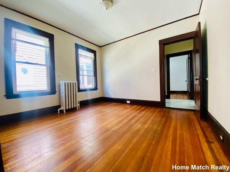 Building Photo - 39 Michigan Ave