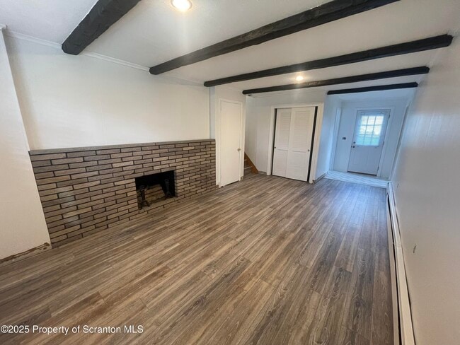 Building Photo - 708 Woodmere Ave