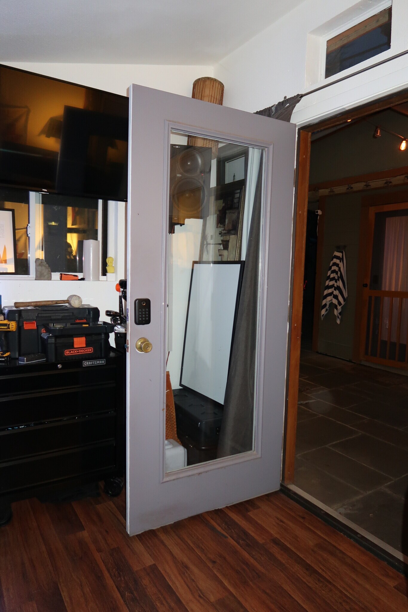 Building Photo - 11002 Lakeside Dr