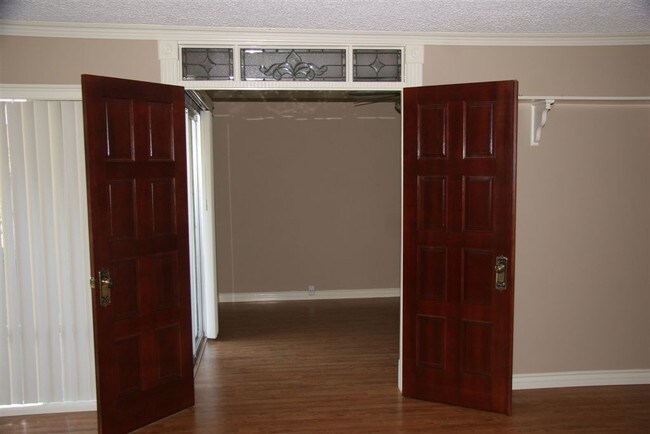 Double Doors - 1775 Diamond St