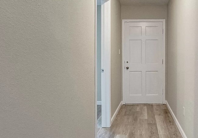 Building Photo - Amazing 4 Bedroom Homein the heart of Katy...