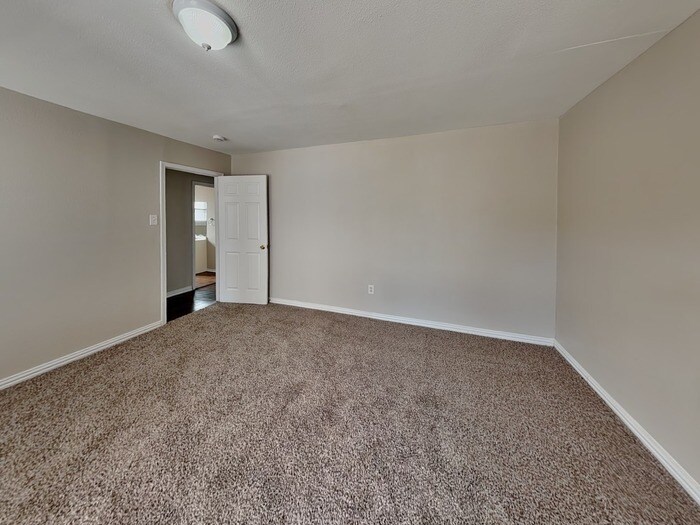 Building Photo - 3758 Denton Hwy