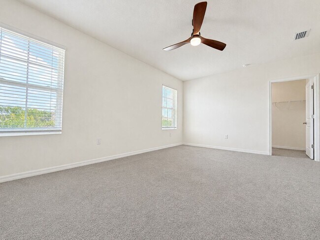 Building Photo - Family-Friendly lifestyle living in this 5Bedroom/3Bath spacious Odessa home!