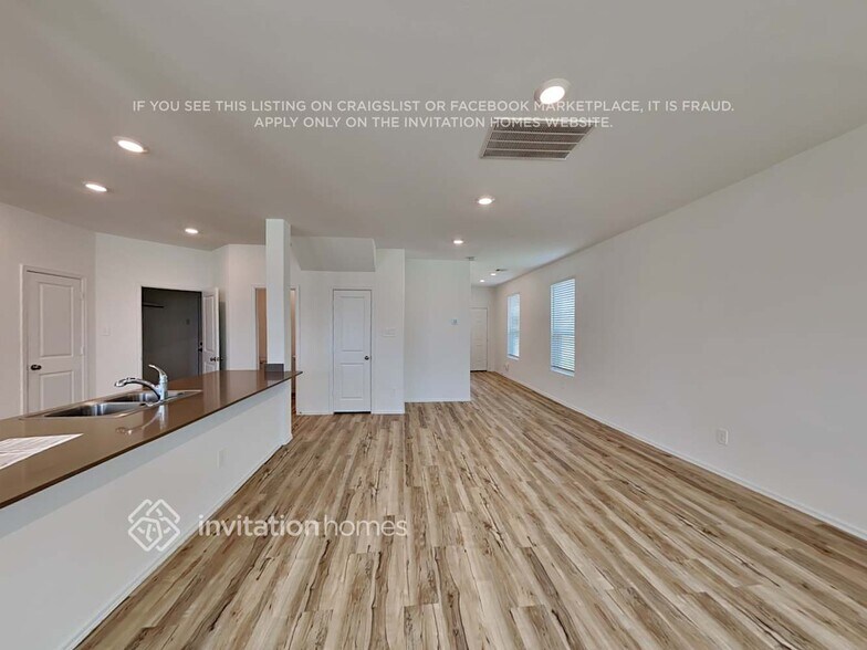 Building Photo - 24127 Laurel Farms Dr