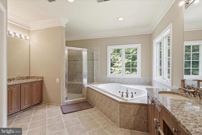 Building Photo - 5081 Wolf Run Shoals Rd