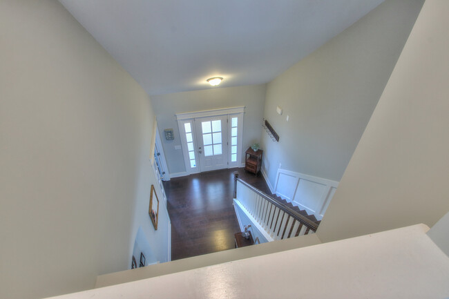 Building Photo - 1113 Camden Cir