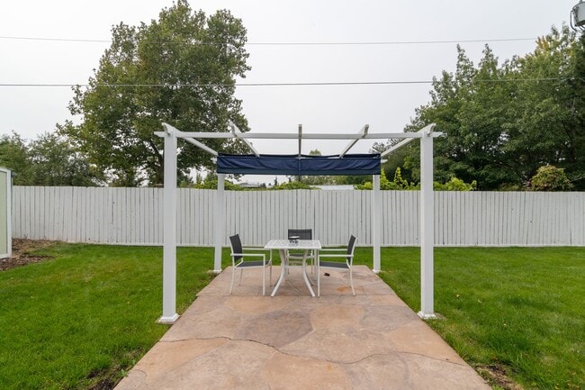 Building Photo - **Coming Soon** Spokane Valley 3 Bed 2 Bath updated home Oversized Lot RV Parking