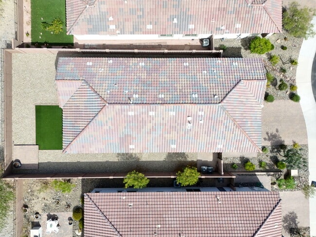 Building Photo - Resort Style Living in Estrella Mountain Ranch