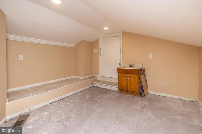 Building Photo - 3204 Norma Dr