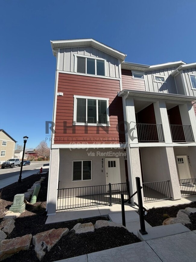 Building Photo - 4673 W Miramonte Wy