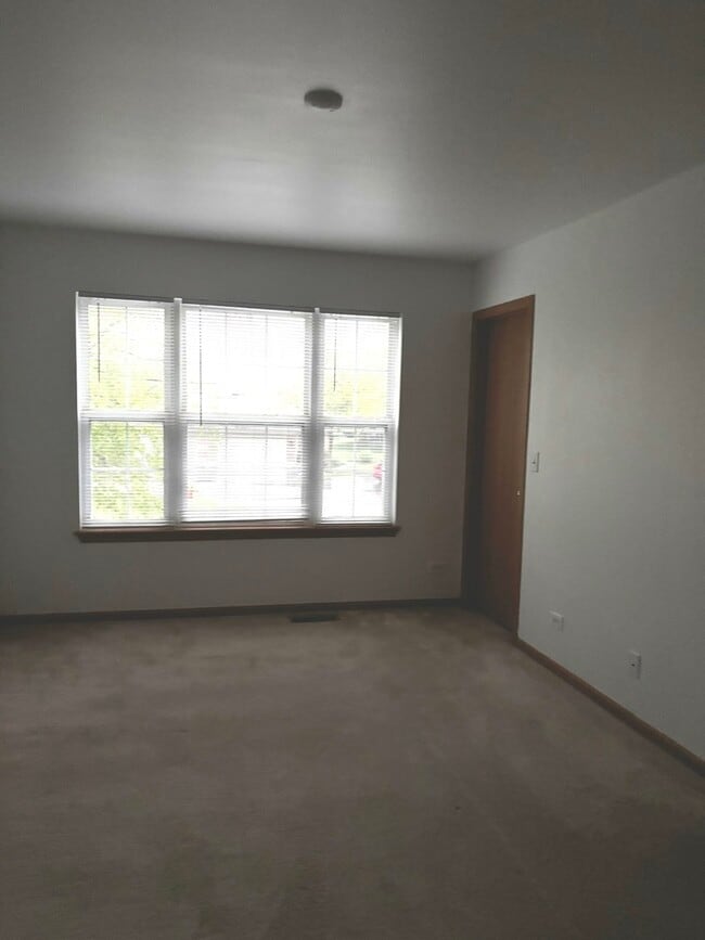 Building Photo - 1811 Waverly Way