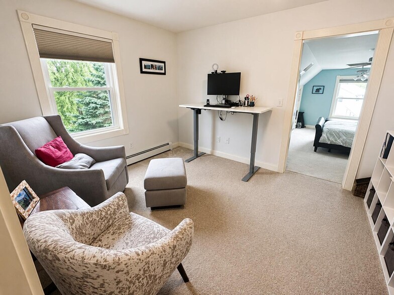 Office - 5 Horseshoe Ln