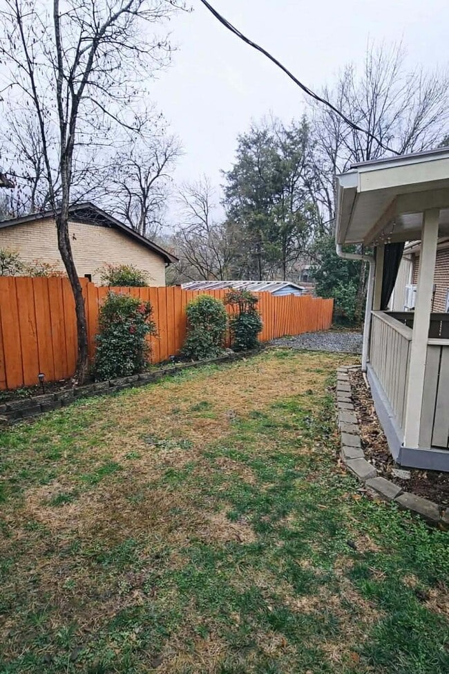 Building Photo - 7201 Cedarfield Rd