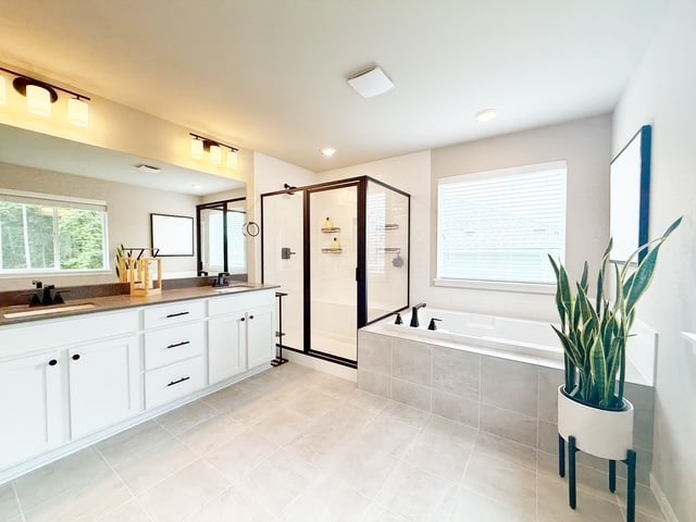 Building Photo - 2405 NE Waterlily Wy