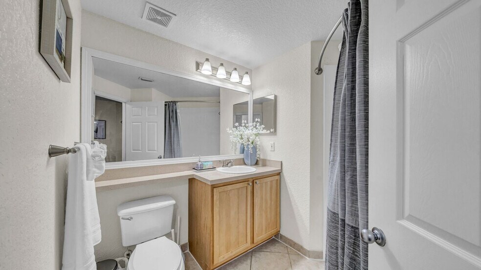 Building Photo - 9763 Magnolia Blossom Dr