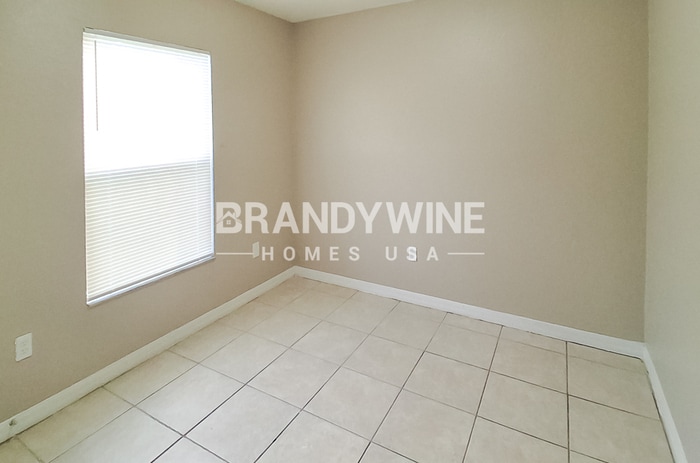 Building Photo - 3709 E Grove St