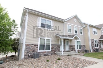 Building Photo - 1617 SW White Birch Cir