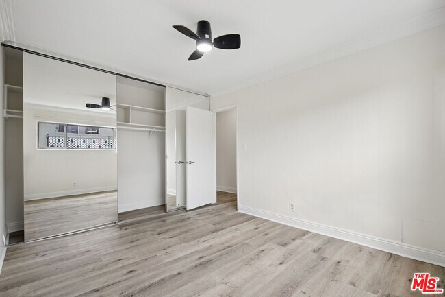 Building Photo - 7540 Hampton Ave