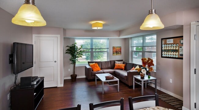 Interior Photo - Grand and Finn Apartments