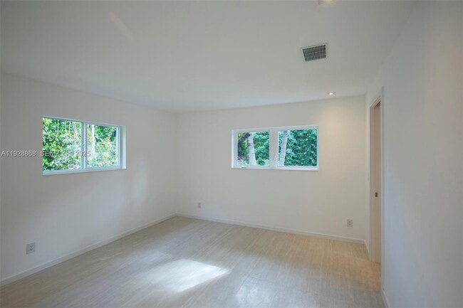 Building Photo - 145 S Prospect Dr