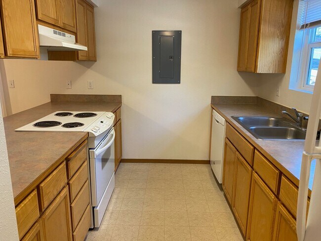 Building Photo - 607 Taylor